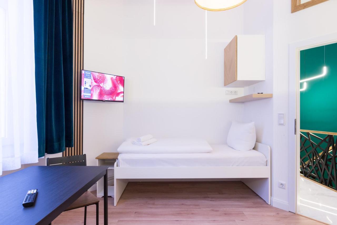 Hevals Spa & Design Apartment ベルリン エクステリア 写真
